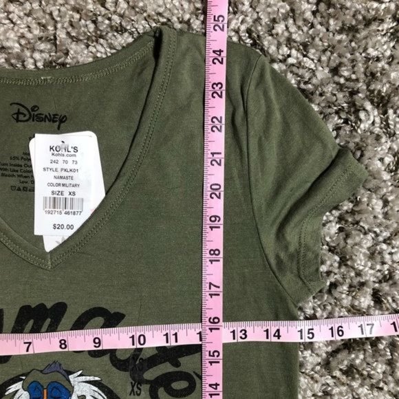 NWT DISNEY “NAMASTE” LION KING RAFIKI GREEN TEE SHORT SLEEVE SHIRT - Picture 5 of 7